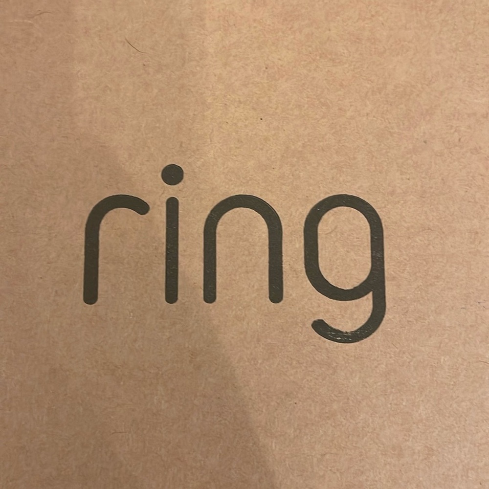 RING video doorbell 4, battery, Satin Nickel. Refurbished. From Ring never used